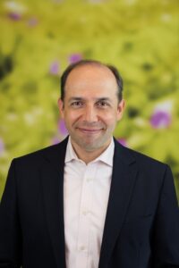 2025_00_52 B3_Nizar Müller_kk Lesung "Die Hamburger Wohnstifte" am 04.11.2025