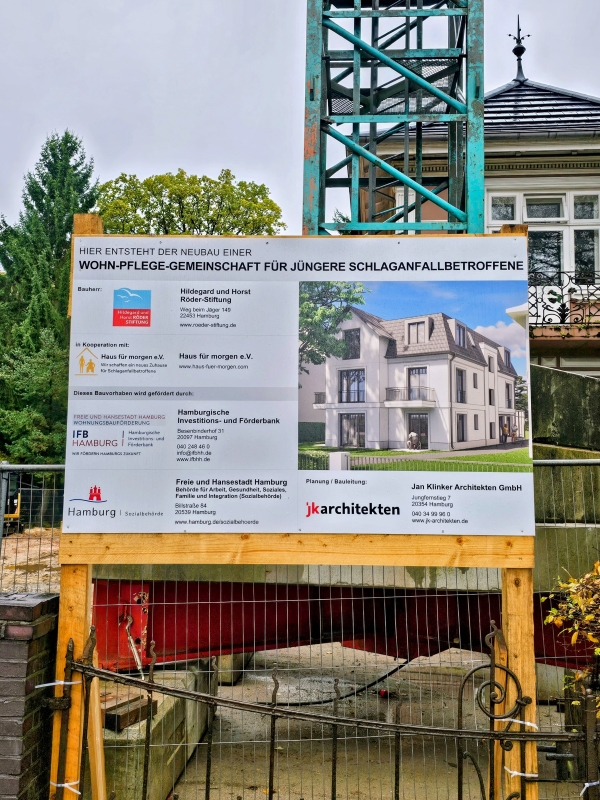 Bautafel bei Röder-Stiftung