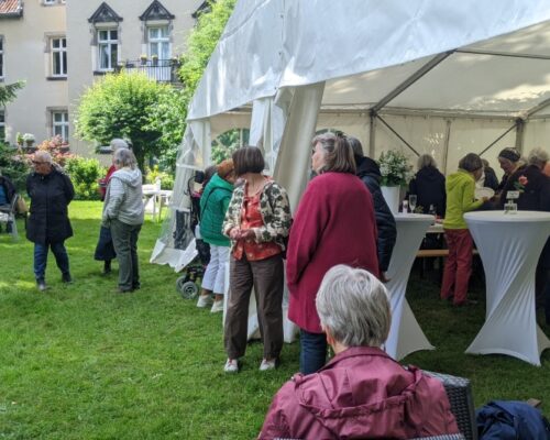 Gemeinschaft wird im von Nyegaard-Stift seit Jahrzehnten gelebt. Fotos: Hamburger Bündnis für Wohnstifte