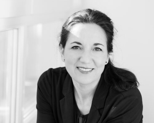 Die Autorin Ruth Hoffmann, Foto: Valeska Achenbach