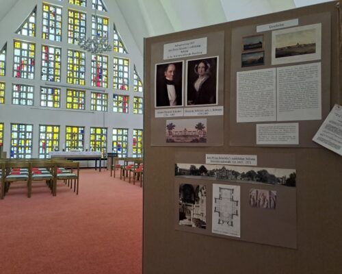 2025_00_29 B4_kk In der Kapelle ist die Geschichte der Schröderstiftung anschaulich ausgestellt; Fotos: Joh. Heinr. Schröder’s mildthätige Stiftung
