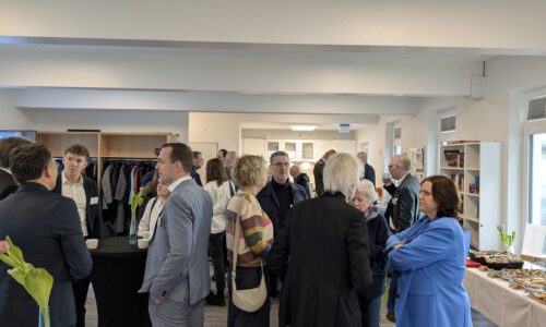 Mehr als 50 interessierte Gäste trafen sich im Gemeinschaftsraum der Hartwig-Hesse-Stiftung